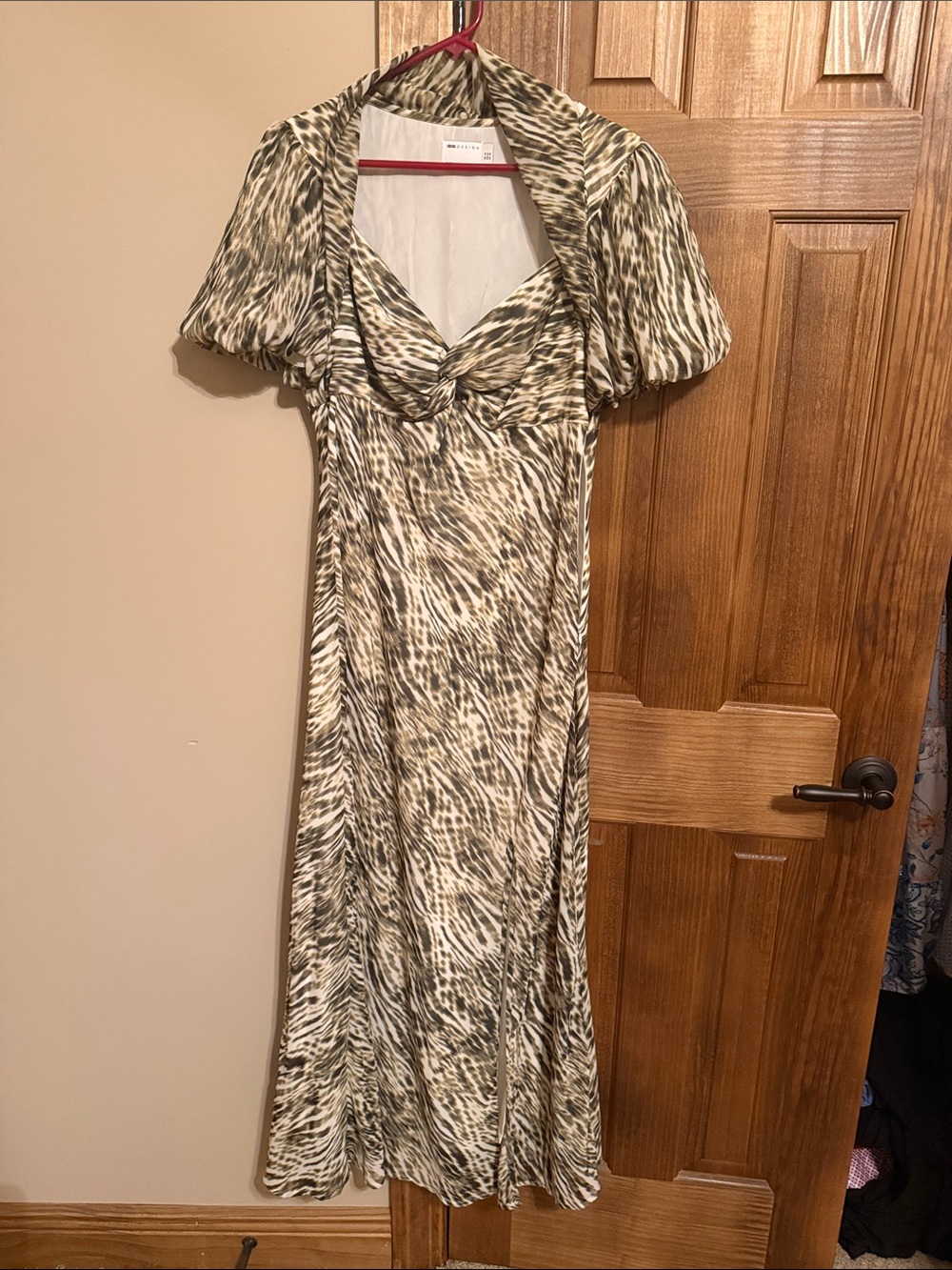 Printed Short-Sleeve Midi Dress in Olive and Cream